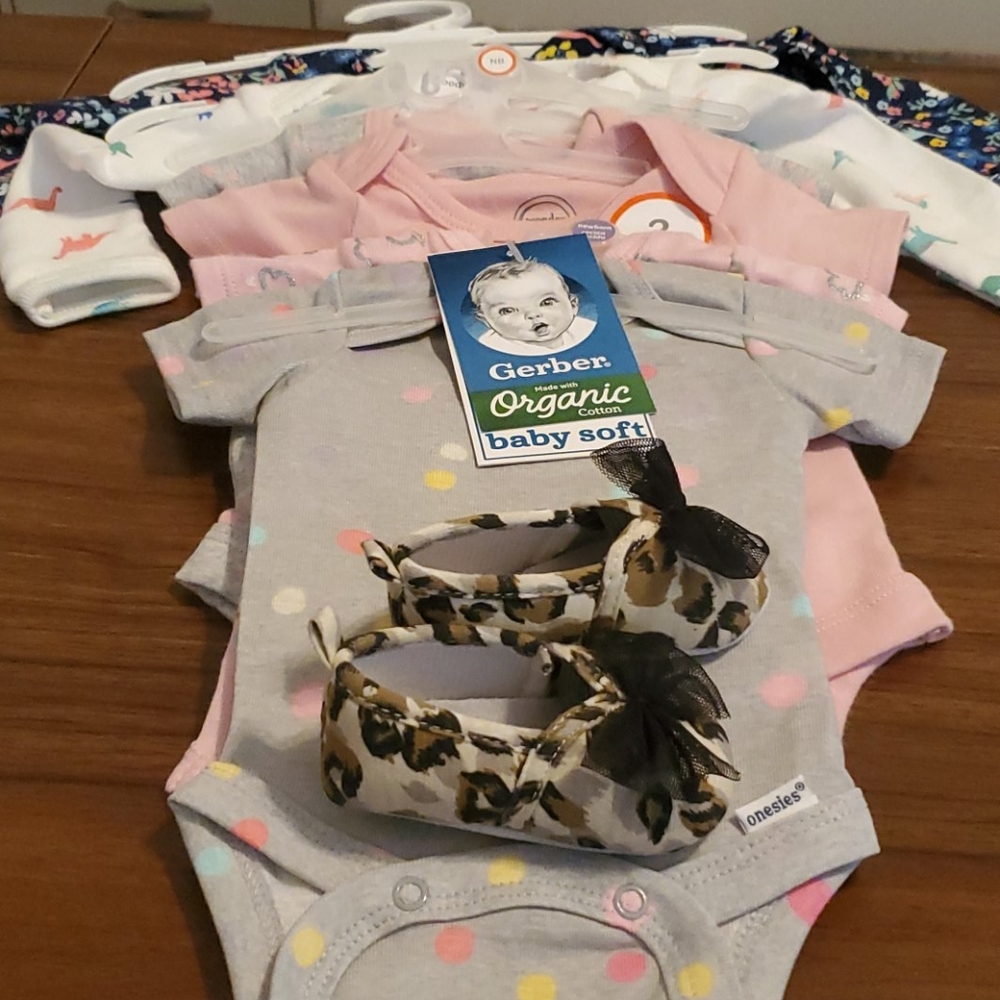 Baby Girl "Onesies" mixed sets/Gerber & Carter